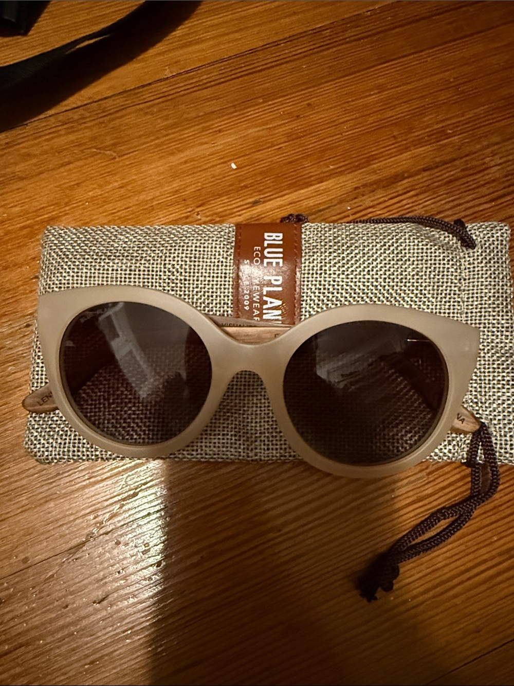 Blue Planet Round Sunglasses in Beige with Dark Lenses